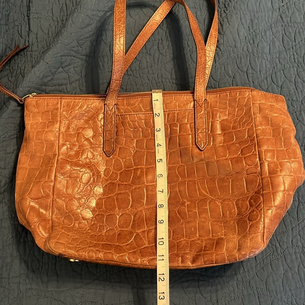 Fossil Felicity Brown Crocodile Tote - Picture 14 of 14
